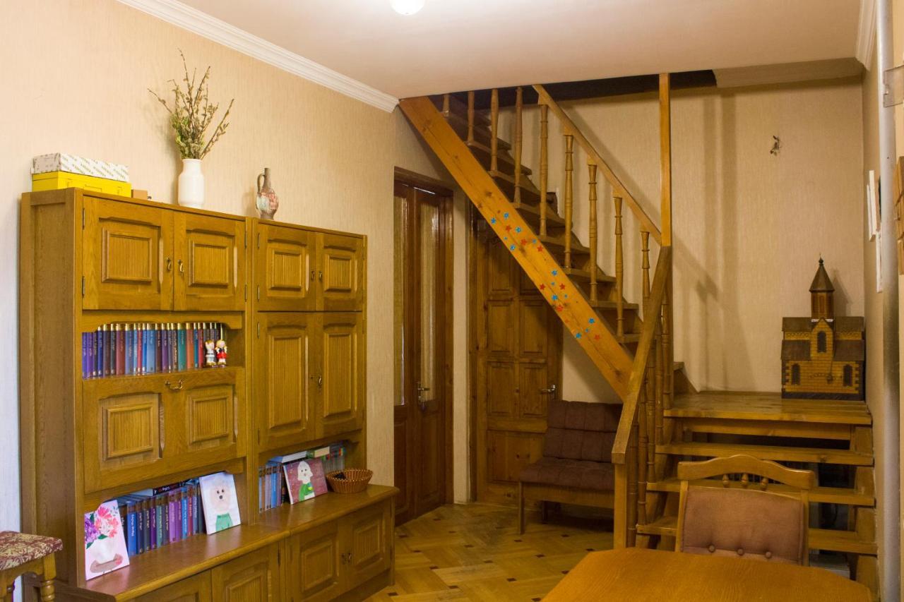 Nino'S Guest House Tbilisi Eksteriør billede
