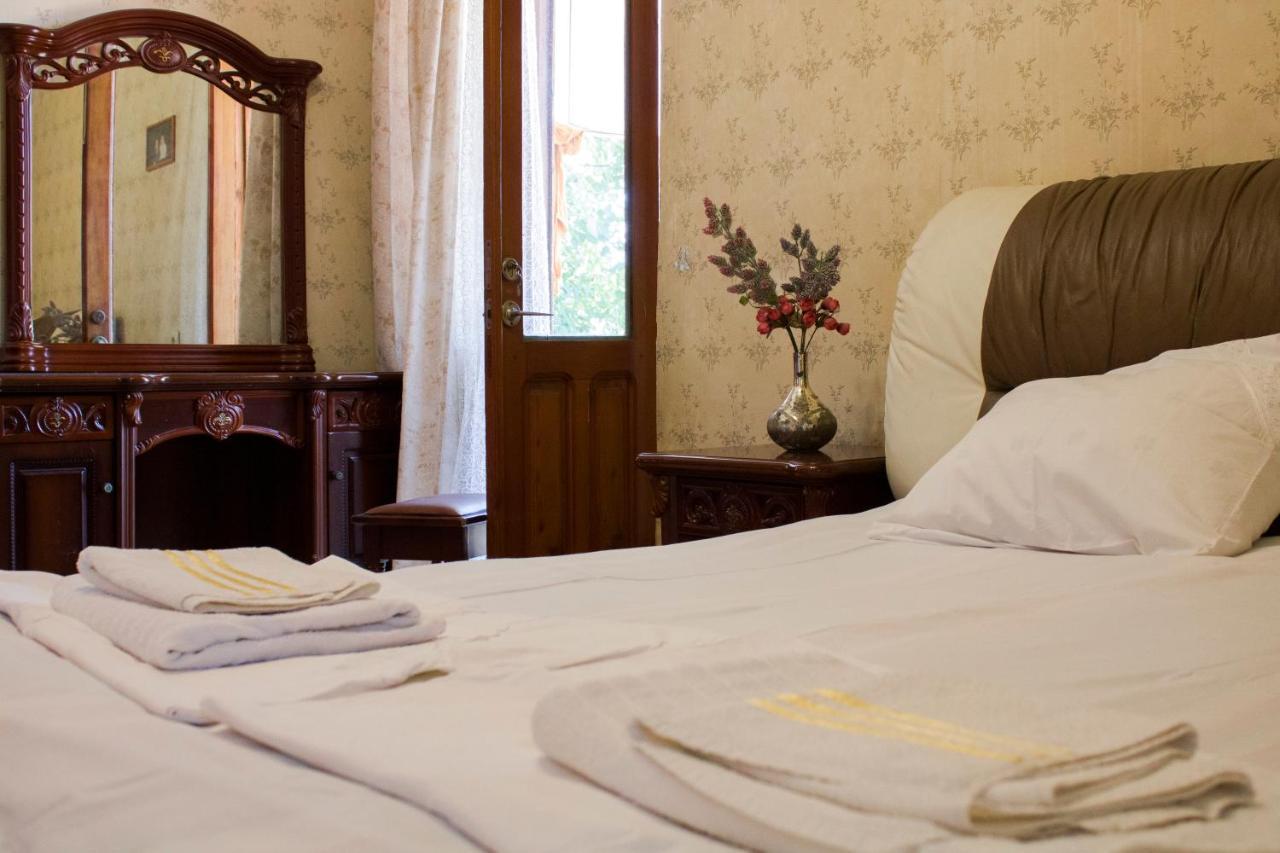 Nino'S Guest House Tbilisi Eksteriør billede