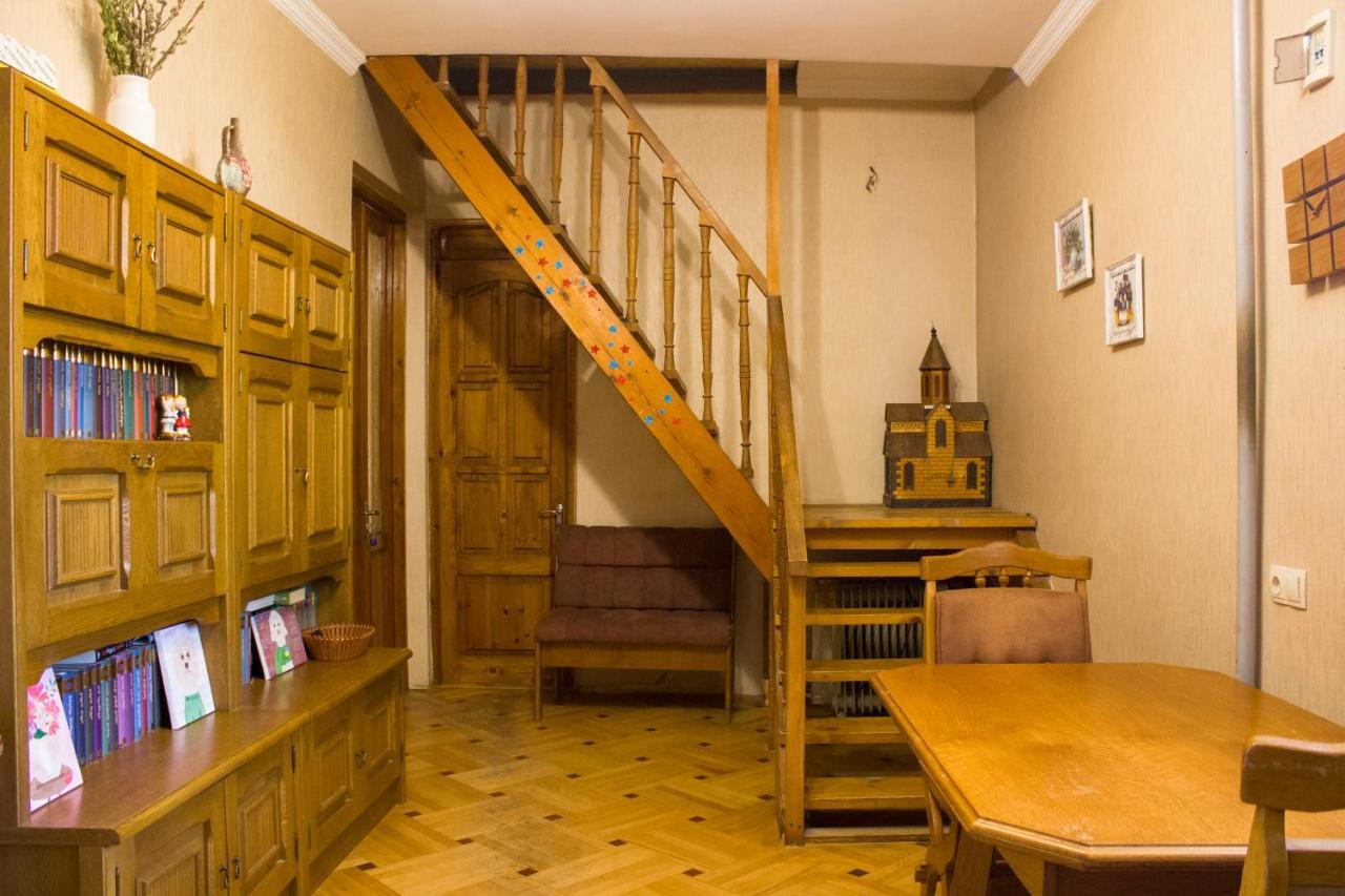 Nino'S Guest House Tbilisi Eksteriør billede